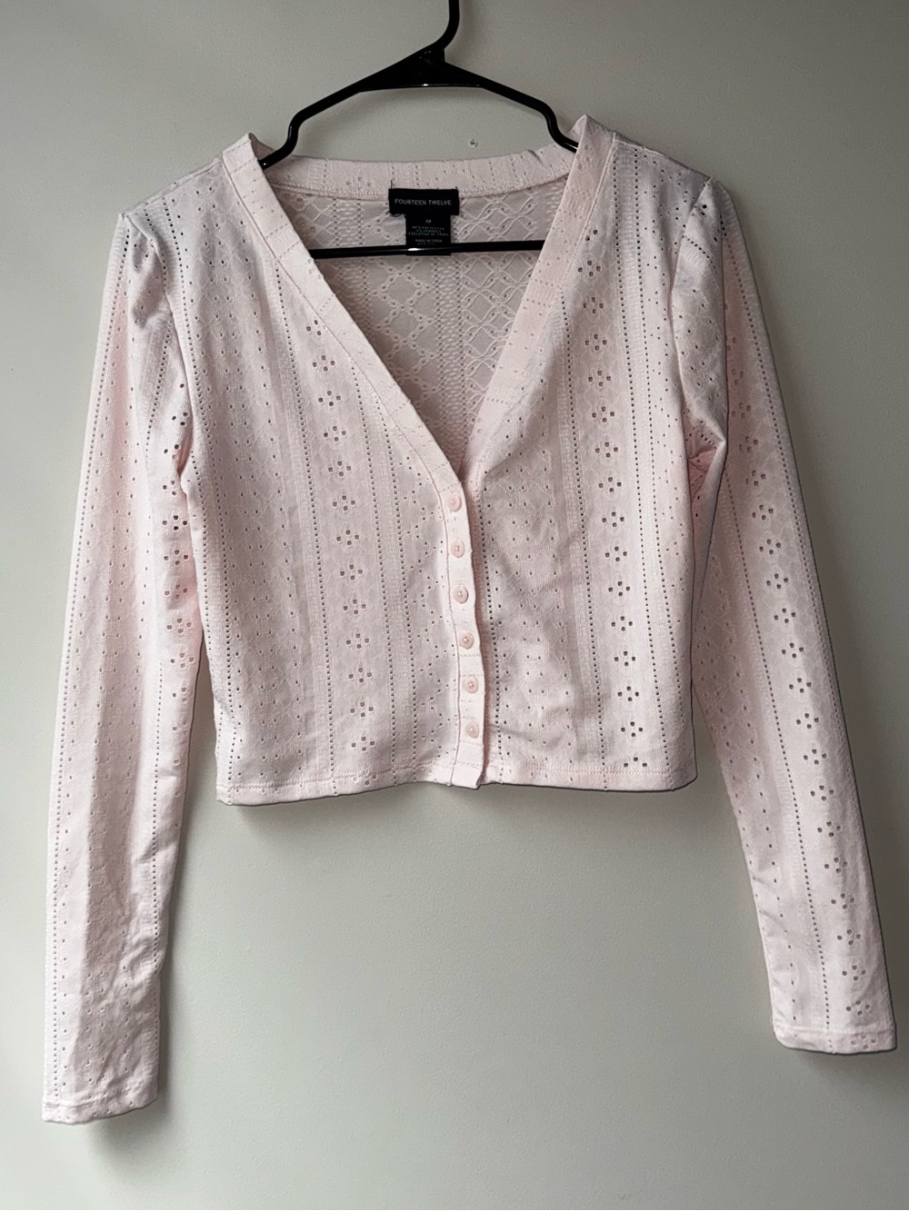 Fourteen Twelve Pink Pointelle Button Front Crop Cardigan Size M